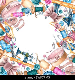 Quadratischer Rahmen aus Nähnadeln, Fäden, Knöpfen, Etiketten. Handgezeichnete Aquarellillustration von bunten Handwerksvorräten auf isoliertem Hintergrund. Stockfoto