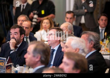 Spanische Politik 2024: Isabel Diaz Ayuso im Desayuno Informativo von Nueva Economia Forum Jose Luis Martinez Almeida, Bürgermeister von Madrid, bei der Veranstaltung Desayuno Informativo, die vom Nueva Economia Forum im Hotel Mandarin Oriental Ritz in Madrid gefördert wurde. Madrid Hotel Mandarin Oriental Ritz Madrid Spanien Copyright: XAlbertoxGardinx AGardin 20240219 Politics ayuso desayuno nueva Economia 032 Stockfoto