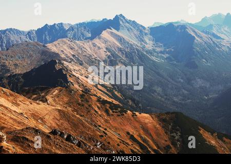 Berglandschaft im Tatra-Nationalpark in Polen. Beliebte Touristenattraktion. Fantastische Naturlandschaft. Die berühmtesten Reiseziele. Schönheit der Natur Stockfoto