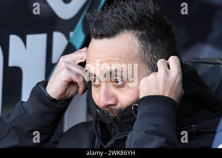 Roberto de Zerbi Manager von Brighton & Hove Albion während des Premier League Spiels Sheffield United gegen Brighton und Hove Albion in der Bramall Lane, Sheffield, Großbritannien, 18. Februar 2024 (Foto: Mark Cosgrove/News Images) Stockfoto