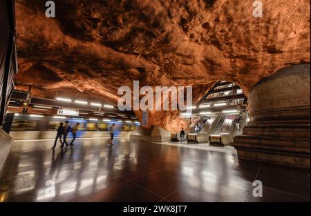 Radhuset Metro, U-Bahn-Station auf der blauen Linie an der Stockholm tunnelbana in Kungsholmen, Stockholm, Schweden Stockfoto