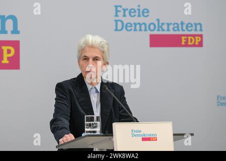 Berlin, Deutschland 19. Februar 2024: Pressekonferenz mit FDP-Generalsekretär und der Spitzenkandidatin zur Europawahl - 19.02.2024 im Bild : Marie-Agnes Strack-Zimmermann FDP *** Berlin, Deutschland 19. Februar 2024 Pressekonferenz mit FDP-Generalsekretär und Spitzenkandidatin zur Europawahl 19 02 2024 im Bild Marie Agnes Strack Zimmermann FDP Copyright: xFotostandx/xReuhlx Stockfoto