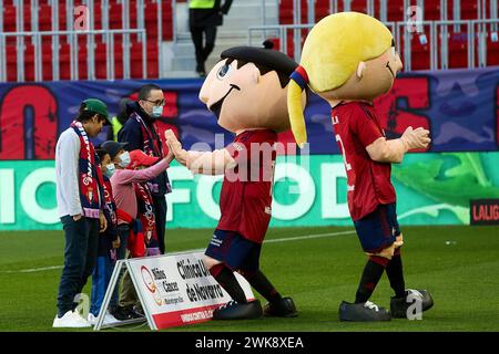 Pamplona, Spanien. Februar 2024. Sport. Fußball/Fußball.das Fußballspiel La Liga EA Sports zwischen CA Osasuna und Cadiz CF fand am 17. Februar 2024 im El Sadar Stadion in Pamplona (Spanien) statt. Kredit: Inigo Alzugaray/Cordon Press Kredit: CORDON PRESS/Alamy Live News Stockfoto