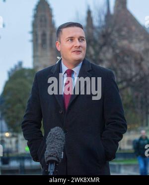 London, Vereinigtes Königreich. Februar 2024. Wes Streeting, Shadow Secretary of State for Health and Social Care des Vereinigten Königreichs, wird in Westminster während der morgendlichen Medienrunde gesehen..Credit: Tayfun Salci / Alamy Live News Stockfoto