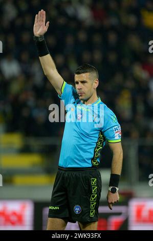 Frosinone, Italien. Februar 2024. Foto Fabrizio Corradetti/LaPresse 18 Febbraio 2024 Frosinone, Italia - Frosinone Calcio vs AS Roma - Campionato italiano di calcio Serie A TIM 2023/2024 - Stadio Benito Stirpe Nella Foto: Antonio Giua 18. Februar 2024 Frosinone, Italien - Frosinone Calcio vs AS Roma - italienische Fußballmeisterschaft der Serie A 2023/2024 - Benito Stirpe Stadium. Auf dem Foto: Antonio Giua Credit: LaPresse/Alamy Live News Stockfoto