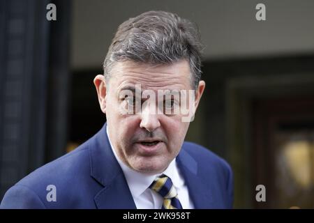 Kevin Bakhurst, Generaldirektor der RTE, spricht nach einem Treffen mit Kulturministerin Catherine Martin im Ministerium für Kultur in Dublin vor den Medien. Bilddatum: Montag, 19. Februar 2024. Stockfoto