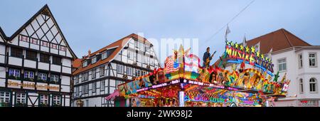 Karussell Musik Express auf dem Markt von Soest Stockfoto