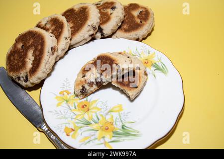 St. Davids Day Feiern Vintage Teeparty walisische Kuchen und Flusen Stockfoto