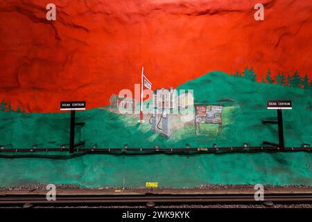 U-Bahn-Station Solna Centrum auf der blauen Linie an der Stockholm Tunnelbana, in Solna, Stockholm. Künstler: Karl-Olaf Bjork und anders Åberg Stockfoto