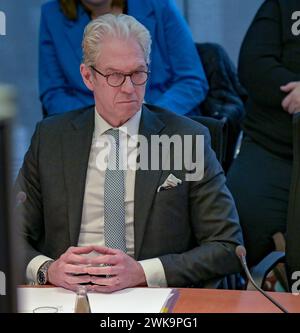 Berlin, Deutschland 19. Februar 2024: Sitzung des Petitionsausschusses - Verbesserung der Rahmenbedingungen für die ambulante Versorgung im Bild: Dr. Andreas Gassen, Vorstandsvorsitzender der Kassenärztlichen Bundesvereinigung KBV *** Berlin, Deutschland 19. Februar 2024 Sitzung des Petitionsausschusses Verbesserung der Rahmenbedingungen für die ambulante Versorgung im Bild Dr. Andreas Gassen, Vorsitzender des Vorstands des Kassenärztlichen KBV Copyright: xFotostandx/xReuhlx Stockfoto