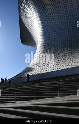 Das von Milliardär Calos Slim erbaute Kunstmuseum Museo Soumaya im Stadtteil Polanco, Mexiko Stadt *** das Kunstmuseum Museo Soumaya wurde von Milliardär Calos Slim im Polanco-Viertel von Mexiko-Stadt erbaut Stockfoto