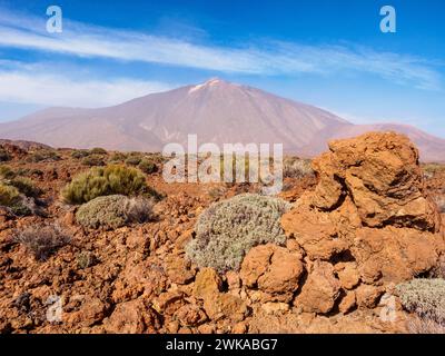 Mount Teide Vulkan höchste Gipfel in Spanien von Las Canadas del Teide National Park, Teneriffa, Kanarische Inseln, Spanien Stockfoto