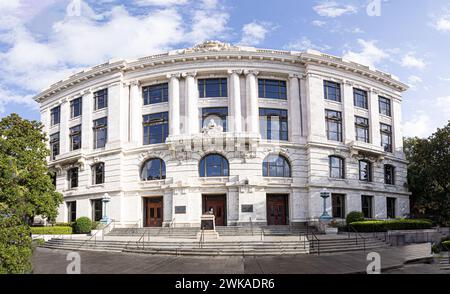 Malerischer Blick auf das historische Oberste Gericht und das Gebäude des Berufungsgerichts des Bundesstaates Louisiana in New Orleans im french Quarter. Stockfoto