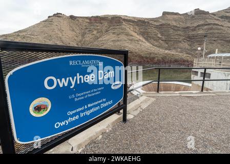 Schild am Owyhee Dam in Malheur County, Oregon. Stockfoto