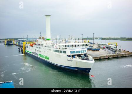 rostock, deutschland, 19. juli 2023, scandlines Hybridfähre im Hafen *** rostock, deutschland, 19. juli 2023, scandlines hybridfähre im hafen Copyright: XWolfgangxSimlingerx Stockfoto