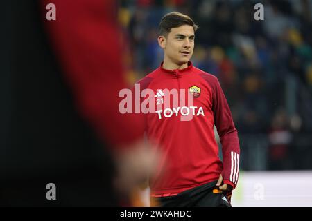 Neapel, Italien. Februar 2024. Foto Alessandro Garofalo/LaPresse 18 febbraio 2024 Frosinone, Italia Sport calcio Frosinone vs Roma - Campionato di calcio Serie A TIM 2023/2024 - stadio Benito Stirpe Nella Foto: Paulo Dybala (AS Roma); 18. Februar 2024 Frosinone, Italien Sport Fußball Frosinone vs Roma - italienische Fußballmeisterschaft Liga A TIM 2023/2024 - Benito Stirpe Stadion. Auf dem Bild: Paulo Dybala (AS Roma); Credit: LaPresse/Alamy Live News Stockfoto