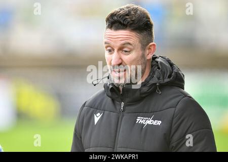 Featherstone, England - 18. Februar 2024 - Chris Thorman Trainer von Newcastle Thunder. Rugby League 1895 Cup, Newcastle Thunder gegen Wakefield Trinity im Millenium Stadium, Featherstone, UK Dean Williams Stockfoto