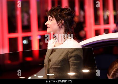 Kristen Stewart bei der Premiere des Kinofilms Sterben / Dying auf der Berlinale 2024 / 74. Internationale Filmfestspiele Berlin im Berlinale Palast. Berlin, 18.02.2024 *** Kristen Stewart bei der Premiere des Spielfilms Dying Dying auf den Berlinale 2024 74 Berlin International Film Festival im Berlinale Palast Berlin, 18 02 2024 Foto:XC.xNiehausx/xFuturexImagex sterben prem 4276 Stockfoto