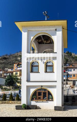 Die Kirche Sent Nikola wurde 1876 an der Stelle der älteren Kirche aus dem Jahr 1341 errichtet. Stockfoto