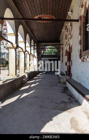 Die Kirche Sent Nikola wurde 1876 an der Stelle der älteren Kirche aus dem Jahr 1341 errichtet. Stockfoto