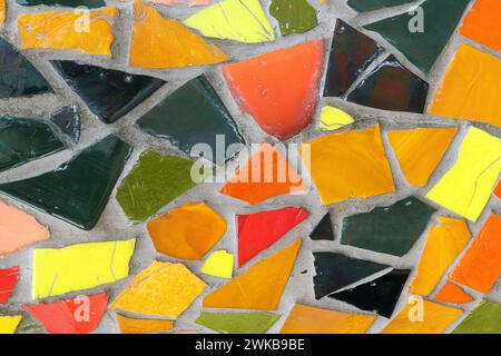 Farbenfroher Mosaikhintergrund. Mosaikmuster im Retro-Stil. Farbenfrohe Polygone im Hintergrund. Stockfoto