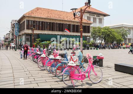 Fatahillah-Platz in Kota Tua, der Altstadt von Jakarta und Zentrum der alten Batavia in Indonesien. Stockfoto