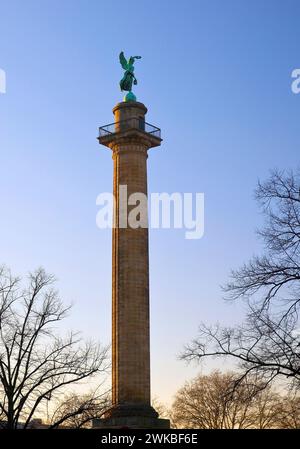 Waterloo-Kolumne mit Victoria, Siegeskolumne zum Gedenken an die Schlacht bei Waterloo auf dem Platz Waterlooplatz, Deutschland, Niedersachsen, Hannover Stockfoto