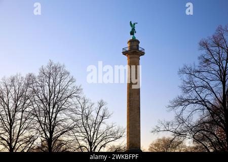 Waterloo-Kolumne mit Victoria, Siegeskolumne zum Gedenken an die Schlacht bei Waterloo auf dem Platz Waterlooplatz, Deutschland, Niedersachsen, Hannover Stockfoto