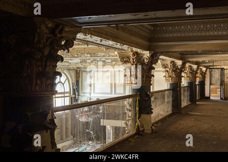 Die Lobby im Royal Connaught Hotel vor der Renovierung in Hamilton, Ontario, Kanada Stockfoto