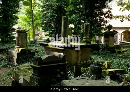 Der Eliasfriedhof in Dresden gilt als kulturell und historisch bedeutendster Friedhof der Stadt. Die Grabstätte in der Pirnaische Stockfoto