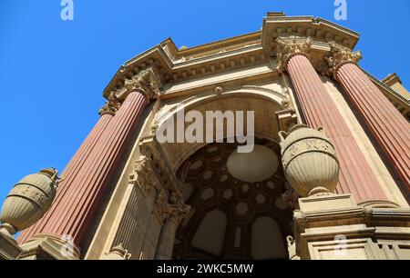 Blick auf den Palace of Fine Arts, San Francisco, Kalifornien Stockfoto