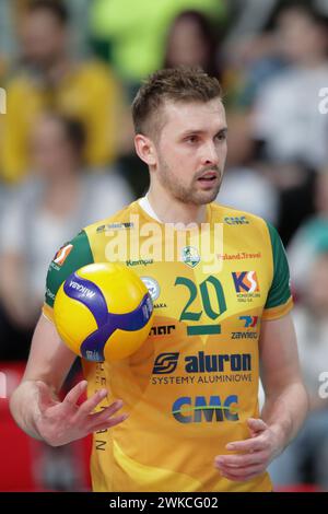 Sosnowiec, Polen. Februar 2024. Mateusz Bieniek von Aluron CMC Warta Zawiercie wurde während des Volleyballspiels 2024 zwischen Aluron CMC Warta Zawiercie und Asseco Resovia Rzeszow in Hall (ArcelorMittal Park) gesehen. Endergebnis; Aluron CMC Warta Zawiercie 2:2 (2:3) Asseco Resovia Rzeszow Credit: SOPA Images Limited/Alamy Live News Stockfoto