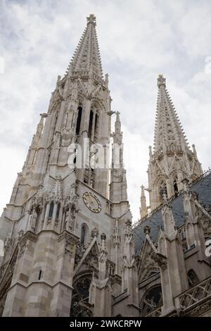 Neu renovierte neogotische Votivkirche in Wien, Österreich Stockfoto