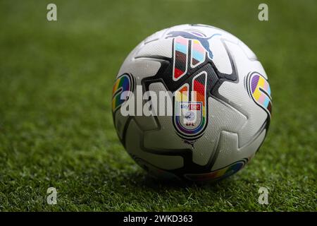 PUMA Rainbow LBGTQ+ Orbita Offizieller Match Ball für die EFL 2023/24 Saison in - Swansea City gegen Ipswich Town, Sky Bet Championship, Swansea.com Stadium, Swansea, Großbritannien - 17. Februar 2024 nur redaktionelle Verwendung - es gelten Einschränkungen bei DataCo Stockfoto