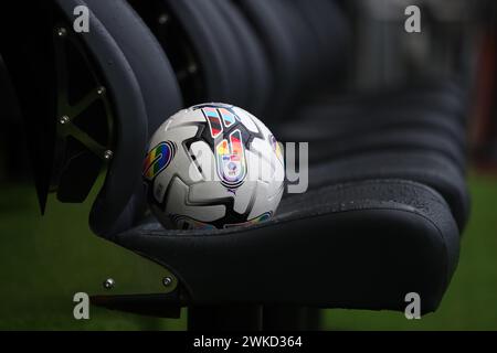 PUMA Rainbow LBGTQ+ Orbita Offizieller Match Ball für die EFL 2023/24 Saison in - Swansea City gegen Ipswich Town, Sky Bet Championship, Swansea.com Stadium, Swansea, Großbritannien - 17. Februar 2024 nur redaktionelle Verwendung - es gelten Einschränkungen bei DataCo Stockfoto