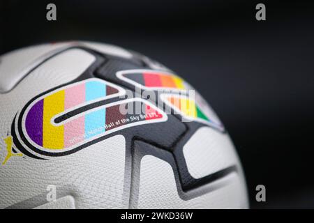 PUMA Rainbow LBGTQ+ Orbita Offizieller Match Ball für die EFL 2023/24 Saison in - Swansea City gegen Ipswich Town, Sky Bet Championship, Swansea.com Stadium, Swansea, Großbritannien - 17. Februar 2024 nur redaktionelle Verwendung - es gelten Einschränkungen bei DataCo Stockfoto