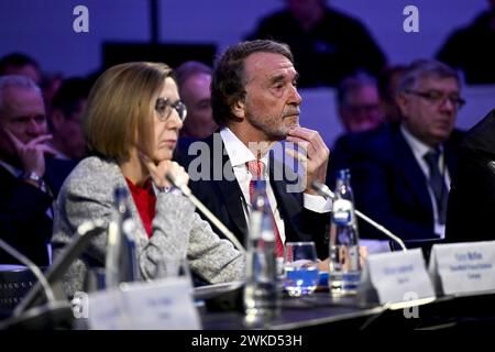 Antwerpen, Belgien. Februar 2024. Der Vorsitzende der INEOS-Gruppe, Sir Jim Ratcliffe, wurde am Dienstag, den 20. Februar 2024, im BASF-Werk in Antwerpen auf dem European Industry Summit „A Business Case for Europe“ (Ein Business Case für Europa) unter dem belgischen EU-Ratsvorsitz veranstaltet. BELGA FOTO DIRK WAEM Credit: Belga News Agency/Alamy Live News Stockfoto