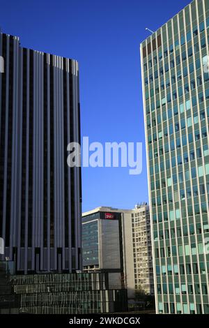 Große Komplexe an der Avenue du Maine, Montparnasse-Viertel. Paris XVth, Frankreich, Europa ​ Stockfoto