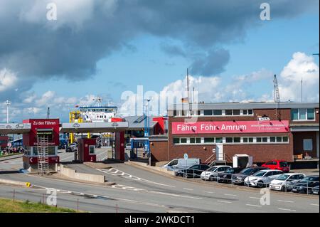 Dagebüll Fährhafen zu den inseln und Halligen an der Nordfriesischen Küste, blauer Himmel mit Wolken *** Dagebüll Fährhafen zu den Inseln und Halligen an der Nordfriesischen Küste, blauer Himmel mit Wolken Stockfoto