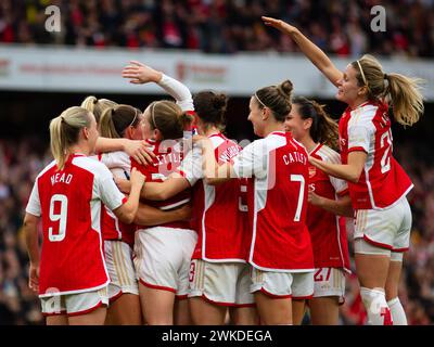 Arsenal, Großbritannien. Februar 2024. London, England, 17. Februar 2024: Das Arsenal-Team feiert Kim Littles Elfmeter (Jayde Chamberlain/ SPP) Credit: SPP Sport Press Photo. /Alamy Live News Stockfoto