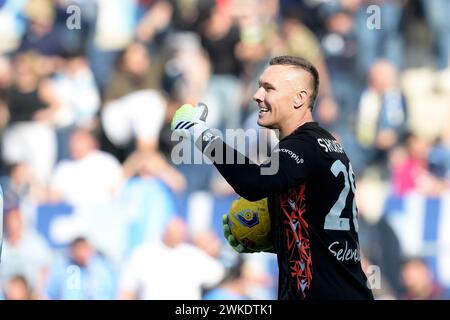 Roma, Italien. Februar 2024. Foto Alfredo Falcone/LaPresse 18. Februar 2024 - Roma, Italia - Sport, calcio - Lazio vs Bologna - Campionato italiano di calcio Serie A TIM 2023/2024 - Stadio Olimpico di Roma. Nella Foto: Lucasz Skorupski (28 FC Bologna) Foto Alfredo Falcone/LaPresse 18. Februar 2024 Rom, Italien - Sport, Fußball - Lazio vs Bologna - italienische Fußballmeisterschaft der Serie A 2023/2024 - Olympisches Stadion în Rom. Auf dem Bild: Lucasz Skorupski (28 Bologna FC) Credit: LaPresse/Alamy Live News Stockfoto