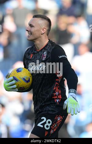 Roma, Italien. Februar 2024. Foto Alfredo Falcone/LaPresse 18. Februar 2024 - Roma, Italia - Sport, calcio - Lazio vs Bologna - Campionato italiano di calcio Serie A TIM 2023/2024 - Stadio Olimpico di Roma. Nella Foto: Lucasz Skorupski (28 FC Bologna) Foto Alfredo Falcone/LaPresse 18. Februar 2024 Rom, Italien - Sport, Fußball - Lazio vs Bologna - italienische Fußballmeisterschaft der Serie A 2023/2024 - Olympisches Stadion în Rom. Auf dem Bild: Lucasz Skorupski (28 Bologna FC) Credit: LaPresse/Alamy Live News Stockfoto