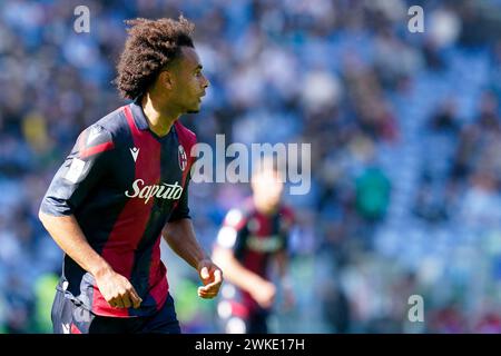 Joshua Zirkzee von Bologna FC sieht sich beim Spiel der Serie A TIM zwischen SS Lazio und Bologna FC im Stadio Olimpico am 18. Februar 2024 in Rom an. Stockfoto