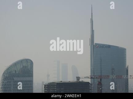 Mailand, Italien. Februar 2024. Mailand - Luftverschmutzung in Mailand und der Lombardei redaktionelle Verwendung nur Gutschrift: Unabhängige Fotoagentur/Alamy Live News Stockfoto