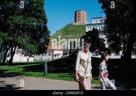 © Jan Schmidt-Whitley/Le Pictorium/MAXPPP - Vilnius 19/02/2024 Jan Schmidt-Whitley/Le Pictorium - 19/02/2024 - lituanie/les Pays baltes/Vilnius - Tour de Gediminas a Vilnius. C'EST le dernier vestige du Chateau de Vilnius. Gediminas EST le fondateur de Trakai et de Vilnius, et l'un des plus feiert souverains de l'ancienne Lituanie.Il a vecu de 1275 a 1341 et a regne sur le Grand-duche de Lituanie Anhänger 25 ans. - Valeurs Actuelles out, no jdd, jdd out, RUSSIA OUT, NO RUSSIA OUT #norussia/19/02/2024 - litauen/Baltische Länder/Wilna - Gediminas-Turm in Wilna. Dies ist der Stockfoto