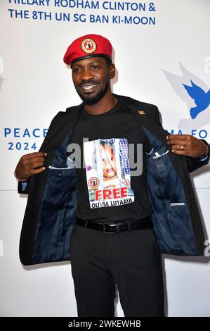 Bobi Wine bei der Cinema for Peace Gala 2024 im WECC - Westhafen Event & Convention Center. Berlin, 19.02.2024 Stockfoto