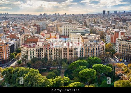 Vistas de la ciudad de Barcelona desde la Basilica de la Sagrada Familia, El Eixample, Barcelona, Katalonien, Spanien Stockfoto