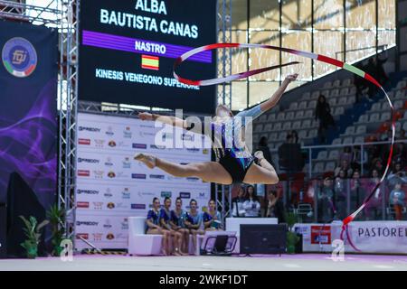 Chieti, Italien. Februar 2024. Alba Bautista von Kinesis SSD während der Rhythmic Gymnastics FGI Serie A1 2024 in PalaTricalle, Chieti, Italien am 17. Februar 2024 Credit: Independent Photo Agency/Alamy Live News Stockfoto