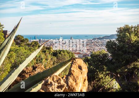 Spanien, Barcelona spanische Stadt, Panoramablick und mittelmeer vom Park Güell Stockfoto