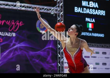 Chieti, Italien. Februar 2024. Milena Baldassarri von Ginnastica Fabriano wurde während der Rhythmischen Gymnastik FGI Serie A1 2024 in der PalaTricalle gesehen. (Foto: Fabrizio Carabelli/SOPA Images/SIPA USA) Credit: SIPA USA/Alamy Live News Stockfoto